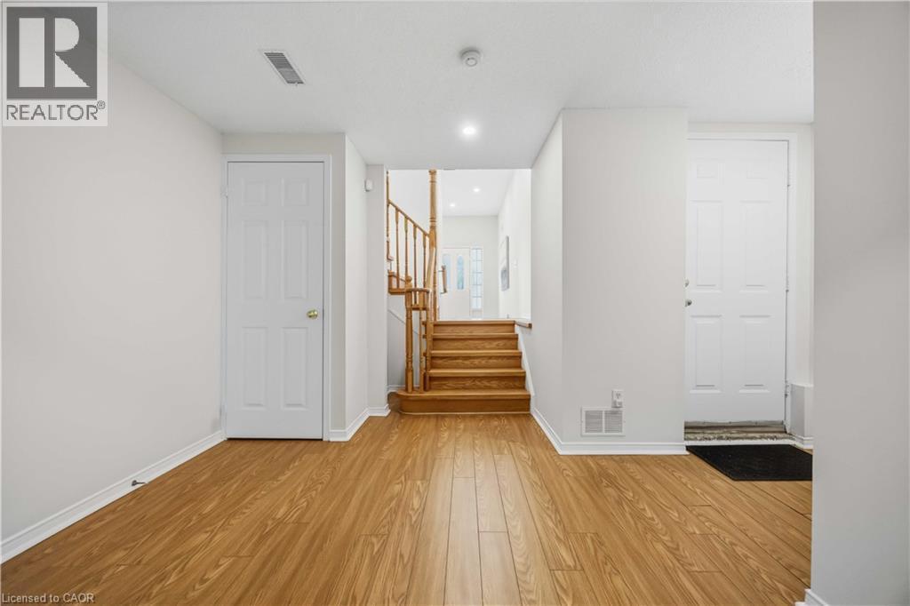 137 Stokely Crescent, Whitby, ON - Indoor Photo Showing Other Room