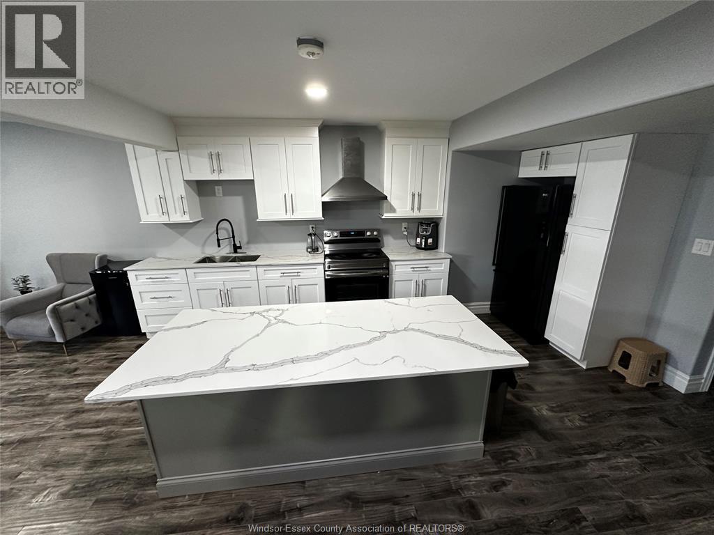 6255 Disputed Unit# Lower, Lasalle, ON - Indoor Photo Showing Kitchen