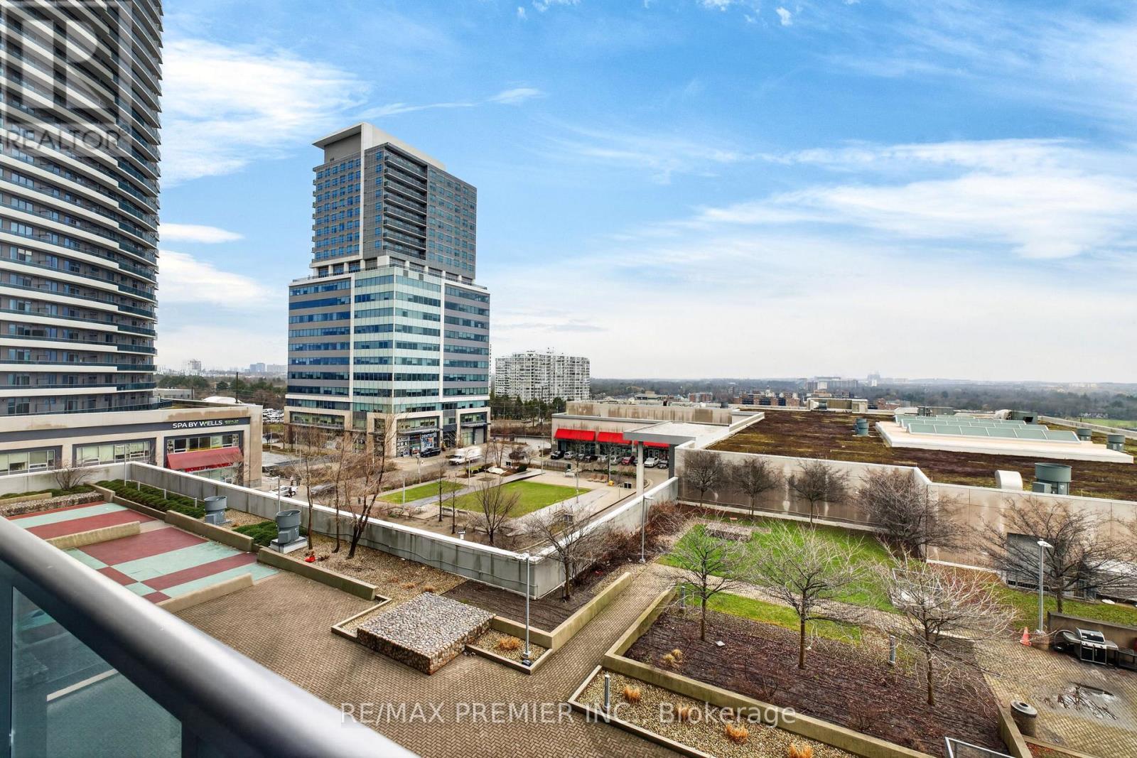 608 - 7167 Yonge Street, Markham, ON - Outdoor With View