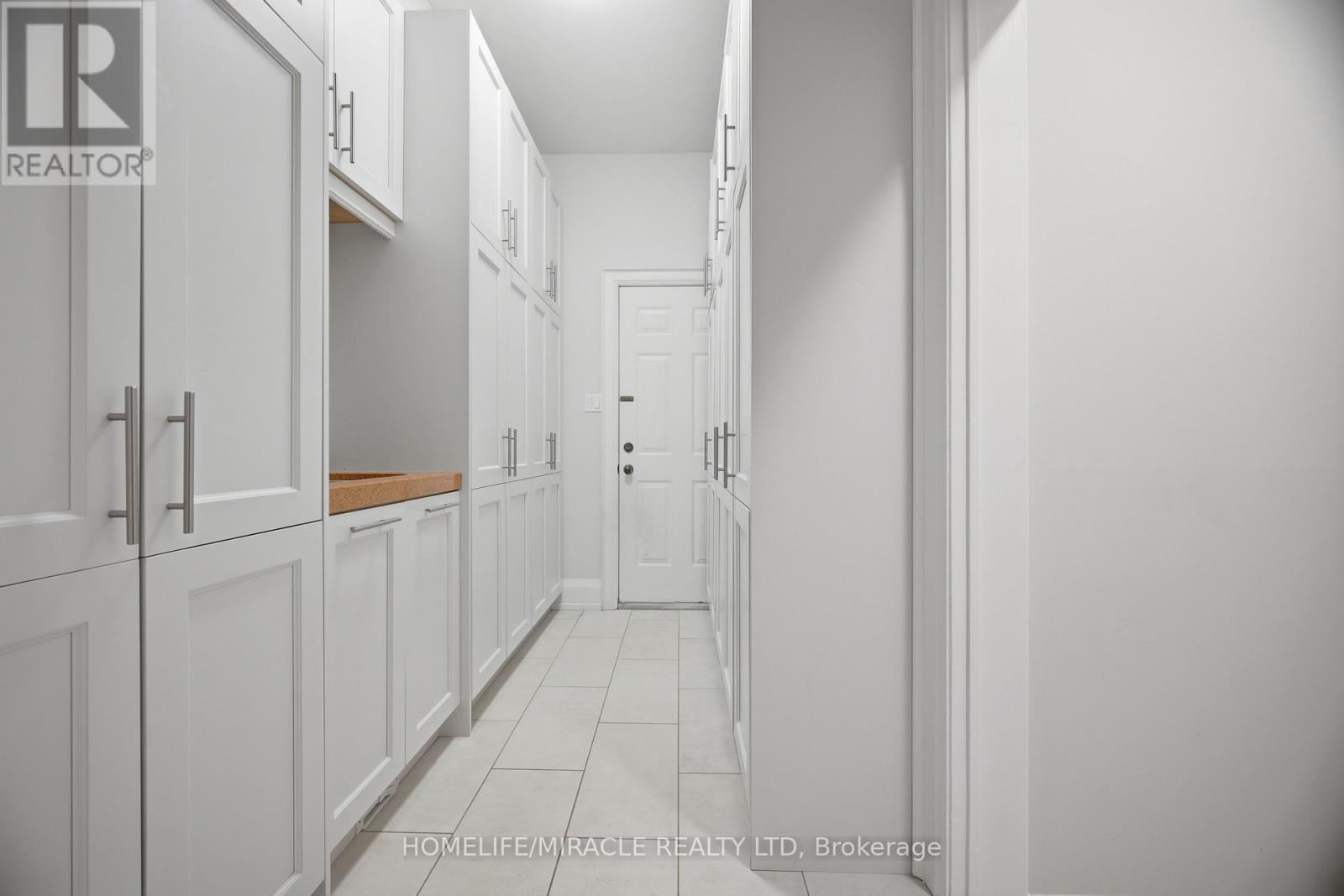 2152 Manor Hill Drive, Mississauga, ON - Indoor Photo Showing Other Room