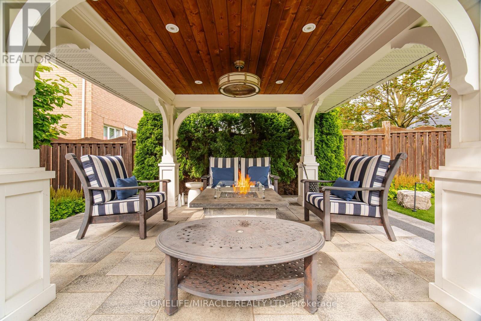 2152 Manor Hill Drive, Mississauga, ON - Outdoor With Deck Patio Veranda With Exterior