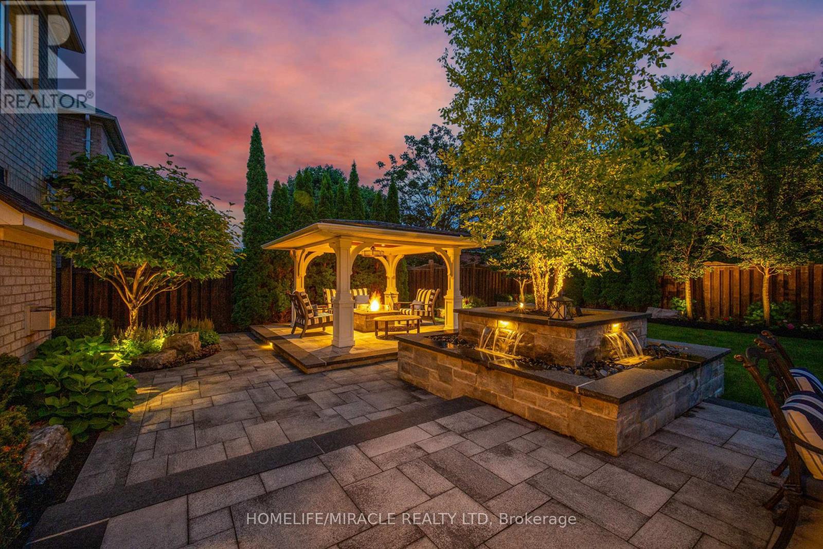 2152 Manor Hill Drive, Mississauga, ON - Outdoor With Deck Patio Veranda With Backyard