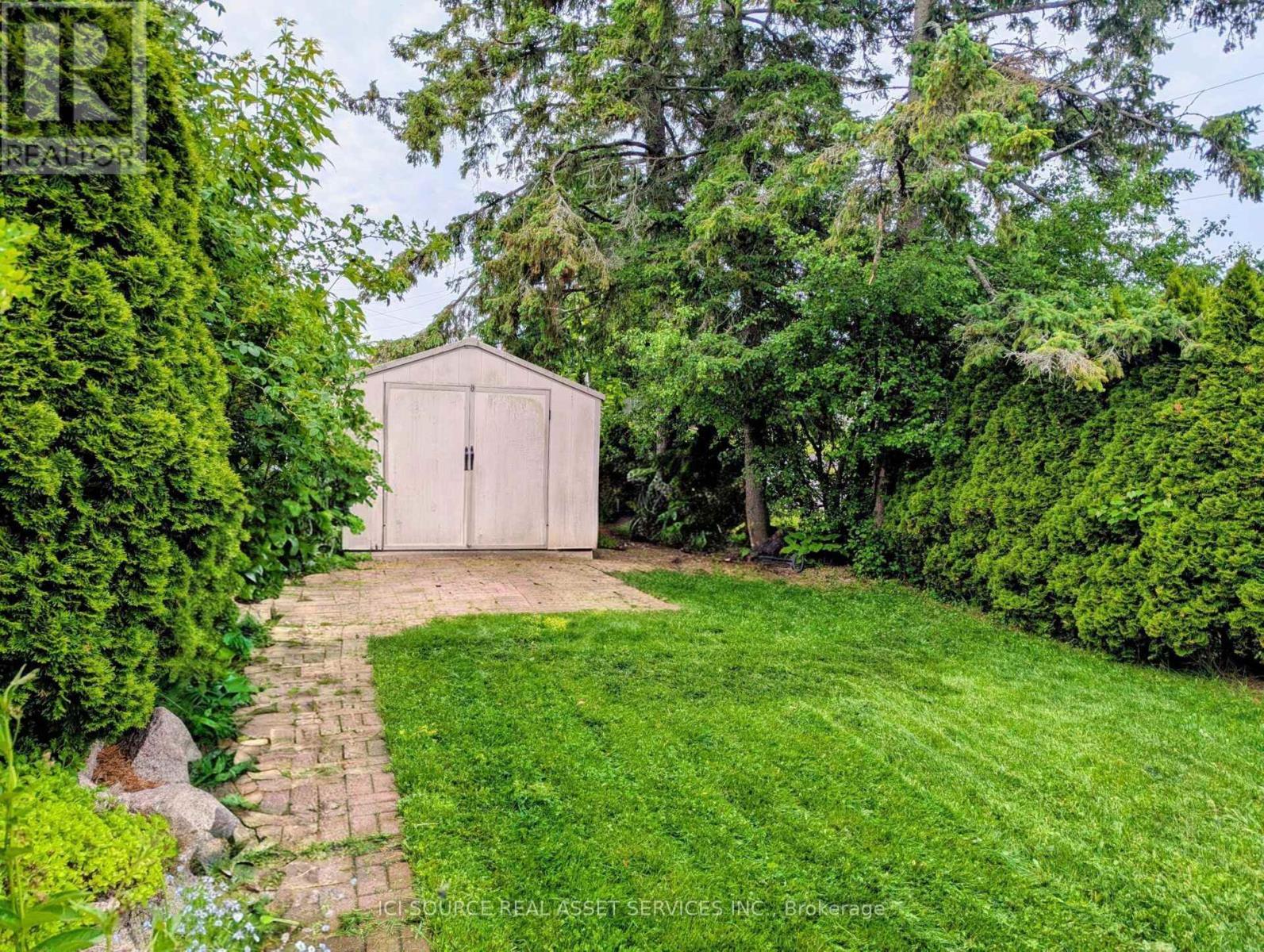 6 Edgewater Drive, Brighton, ON - Outdoor