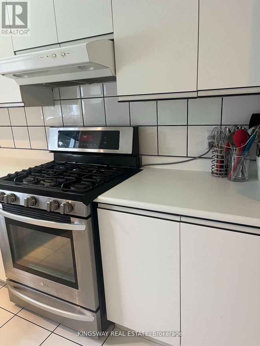 30 Mountainview Road, Mulmur, ON - Indoor Photo Showing Kitchen