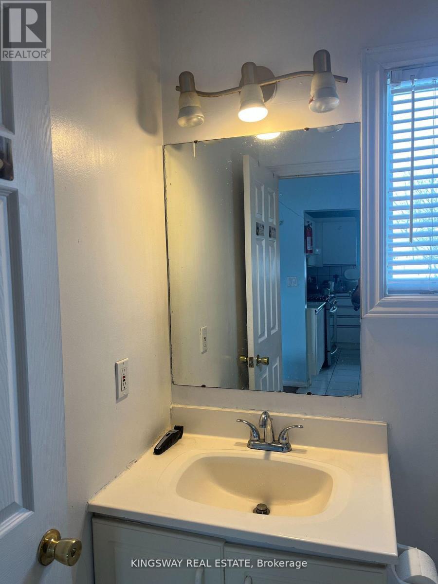 30 Mountainview Road, Mulmur, ON - Indoor Photo Showing Bathroom