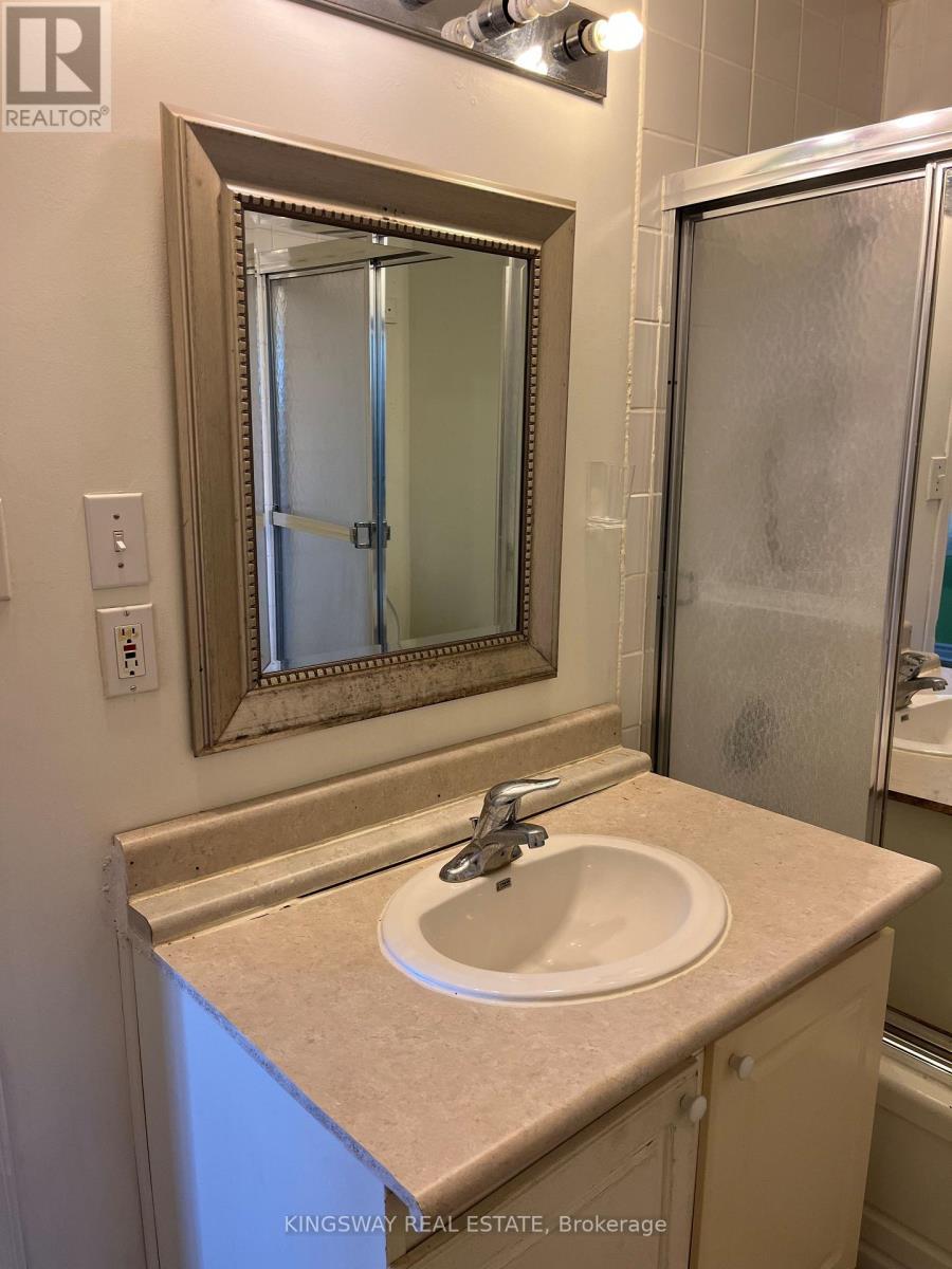 30 Mountainview Road, Mulmur, ON - Indoor Photo Showing Bathroom