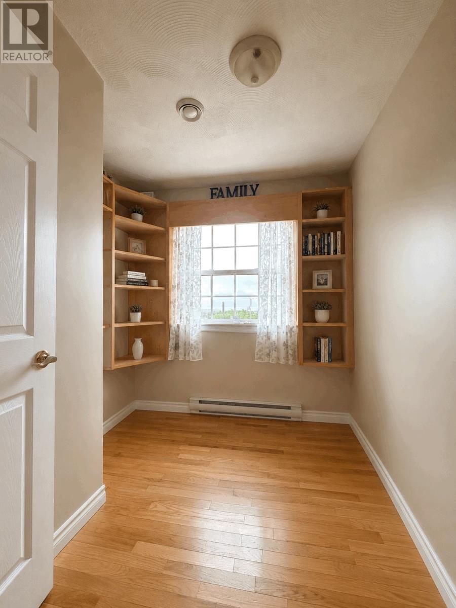 24 Branch Road, Winterland, NL - Indoor Photo Showing Other Room