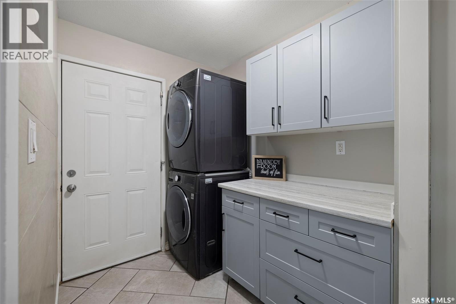 68 Deercrest Run, Lumsden Rm No. 189, SK - Indoor Photo Showing Laundry Room