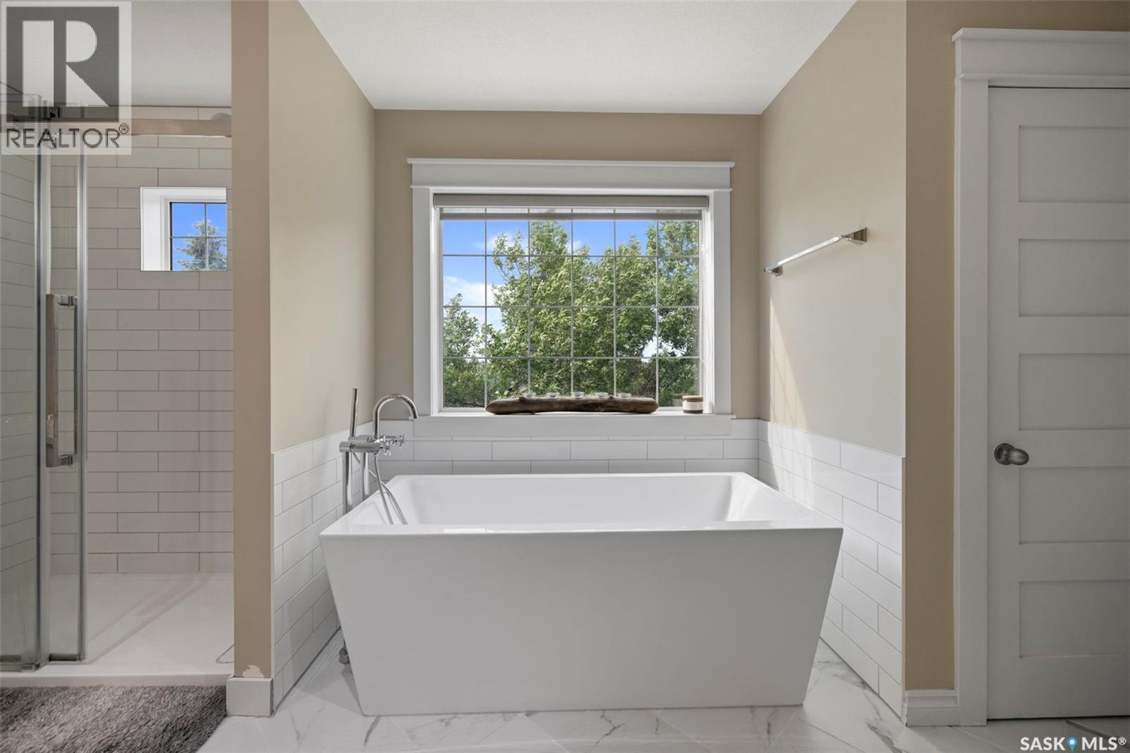 68 Deercrest Run, Lumsden Rm No. 189, SK - Indoor Photo Showing Bathroom