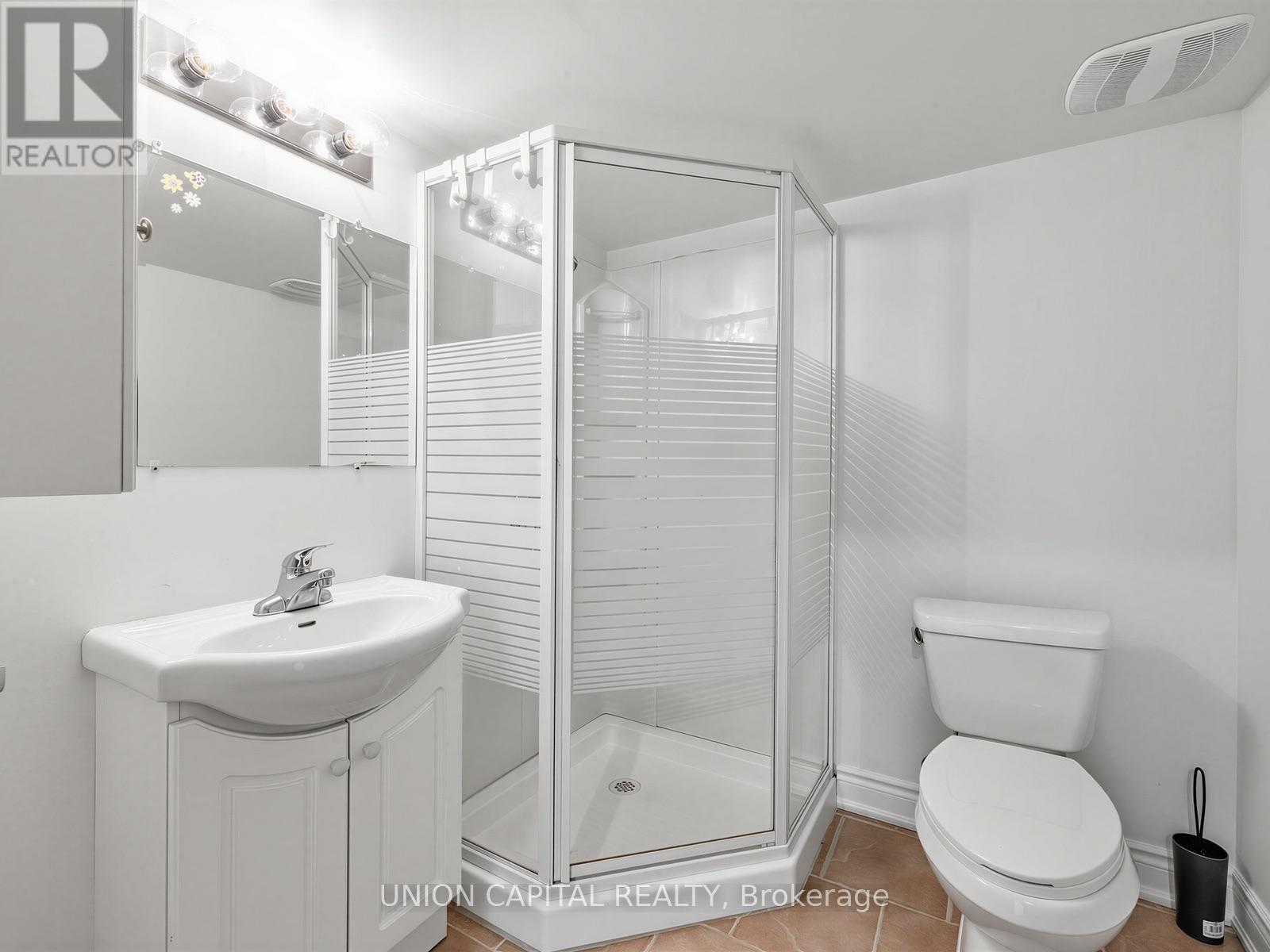 3186 Cabano Crescent, Mississauga, ON - Indoor Photo Showing Bathroom
