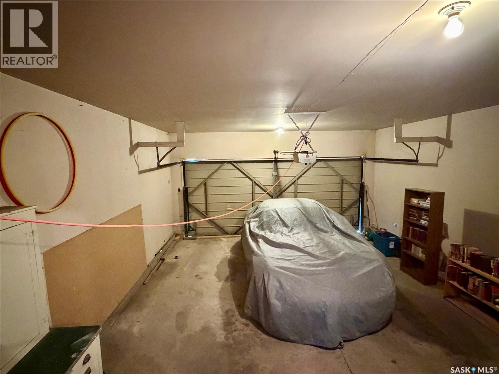 1247 Gordon Road, Moose Jaw, SK - Indoor Photo Showing Other Room