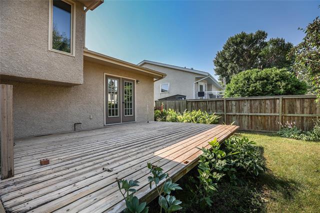 43 Calder Bay, Winnipeg, MB - Outdoor With Exterior