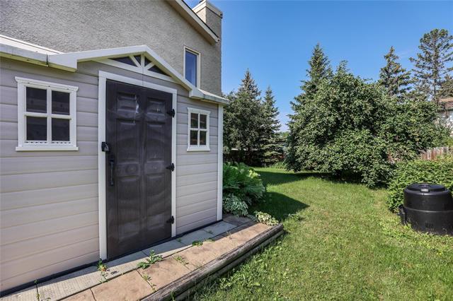 43 Calder Bay, Winnipeg, MB - Outdoor With Exterior