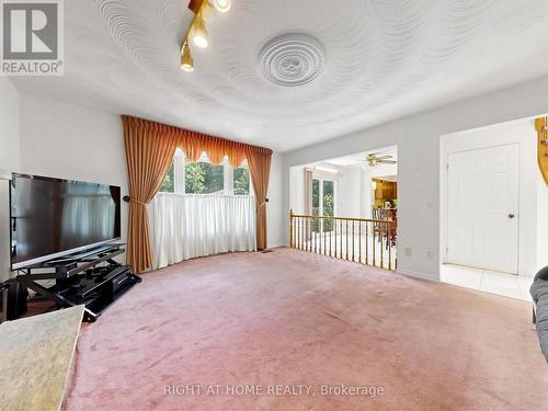 138 Strawberry Drive, Hamilton, ON - Indoor Photo Showing Other Room