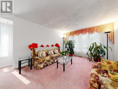 138 Strawberry Drive, Hamilton, ON - Indoor