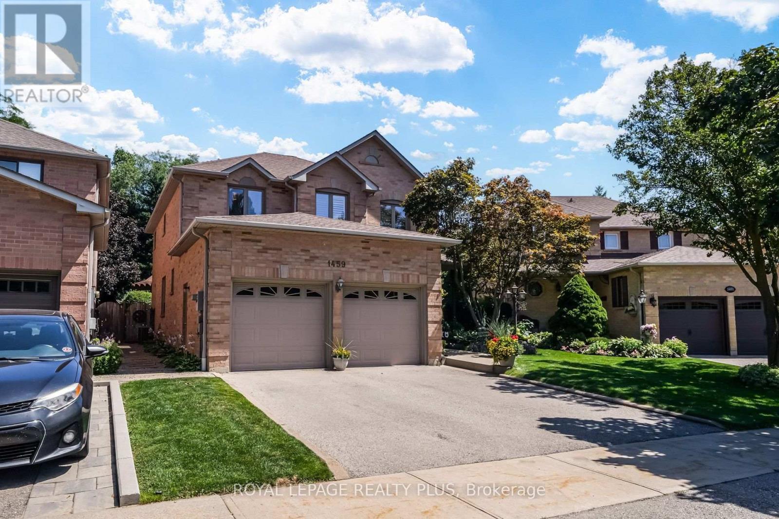 1459 Ravensmoor Crescent, Mississauga, ON - Outdoor With Facade