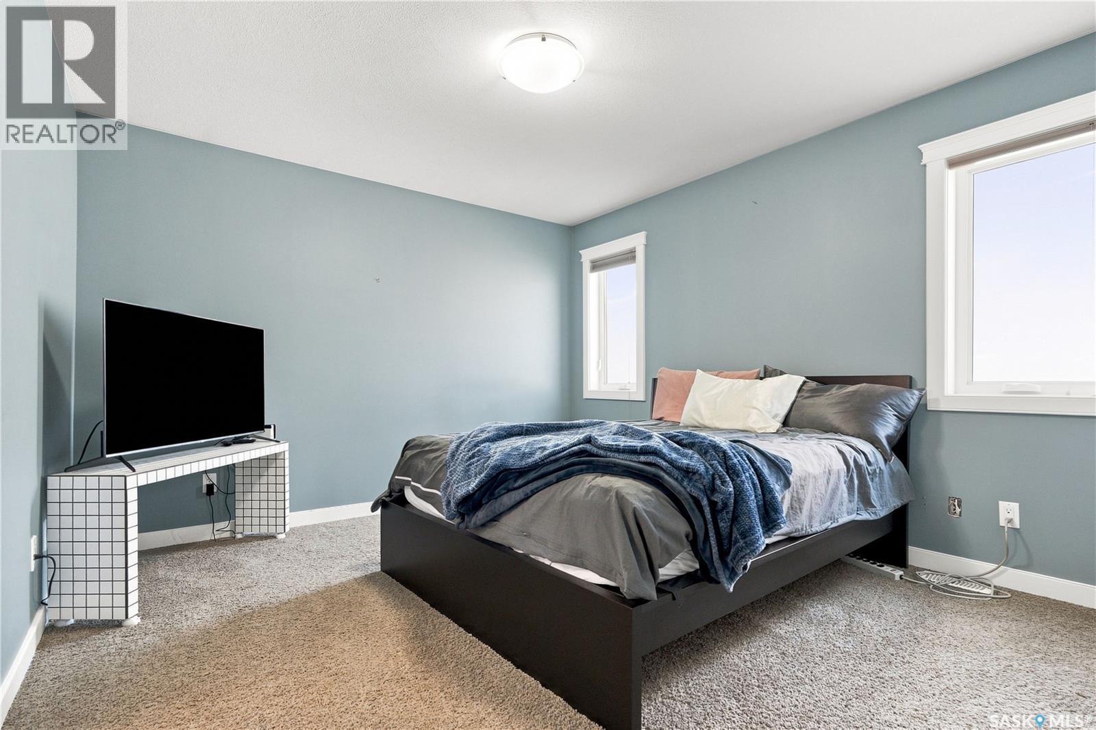 635 Redwood Crescent, Warman, SK - Indoor Photo Showing Bedroom
