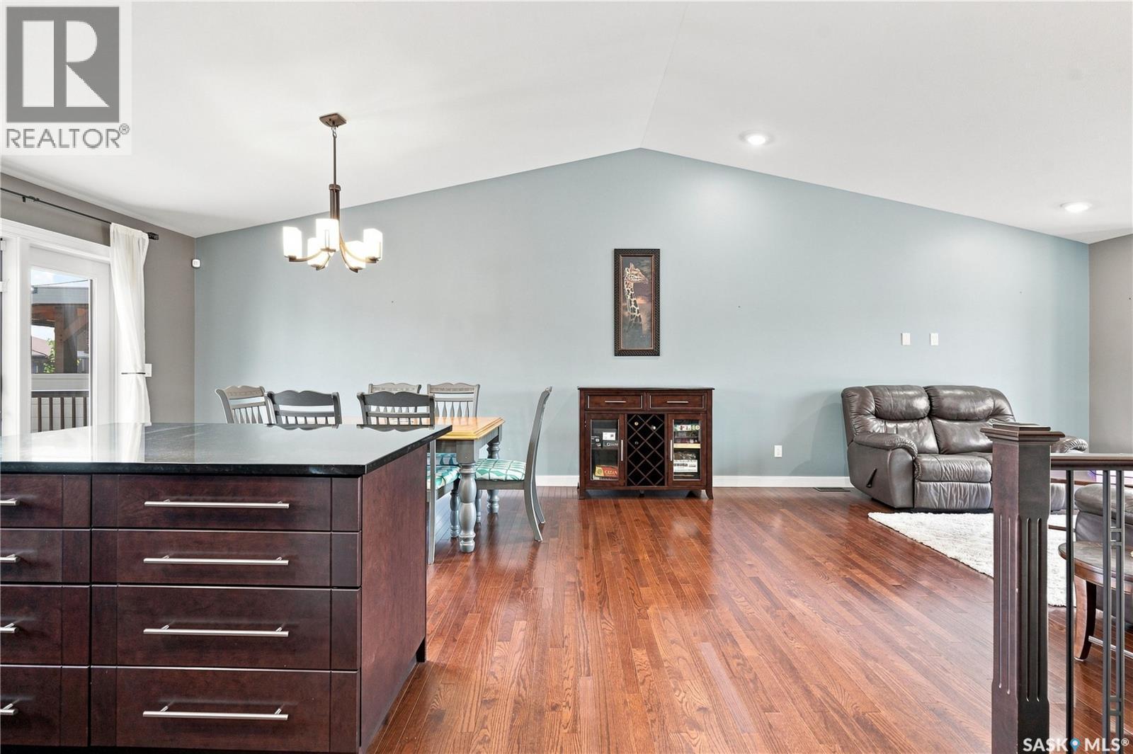 635 Redwood Crescent, Warman, SK - Indoor