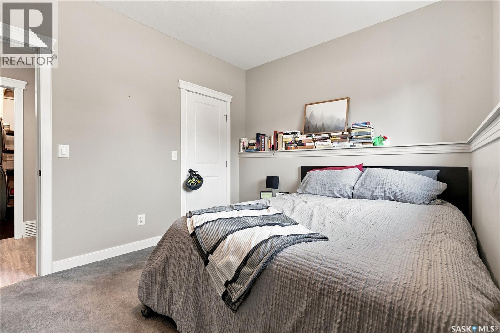 635 Redwood Crescent, Warman, SK - Indoor Photo Showing Bedroom