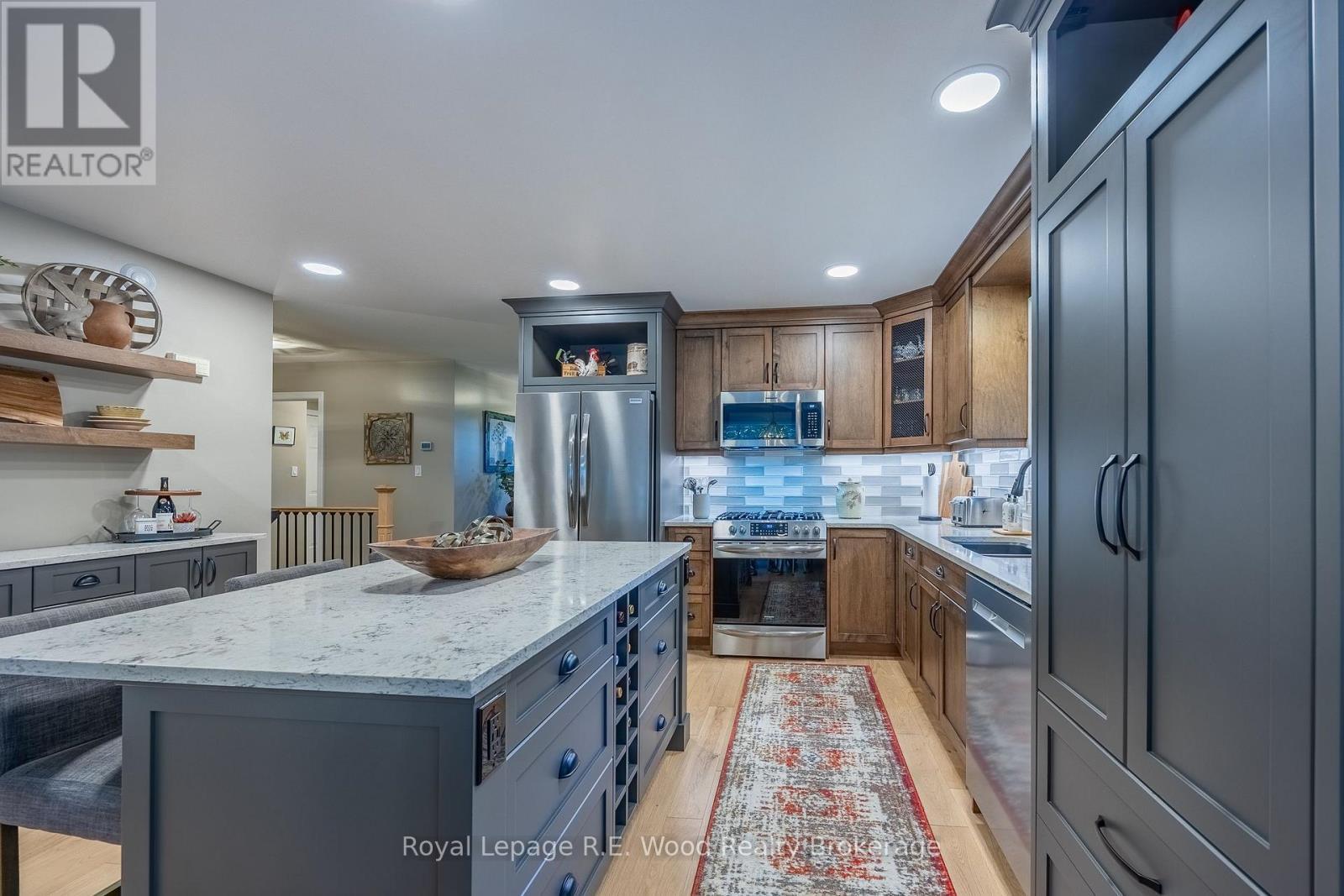3 Otterview Drive, Norwich (Otterville), ON - Indoor Photo Showing Kitchen With Upgraded Kitchen