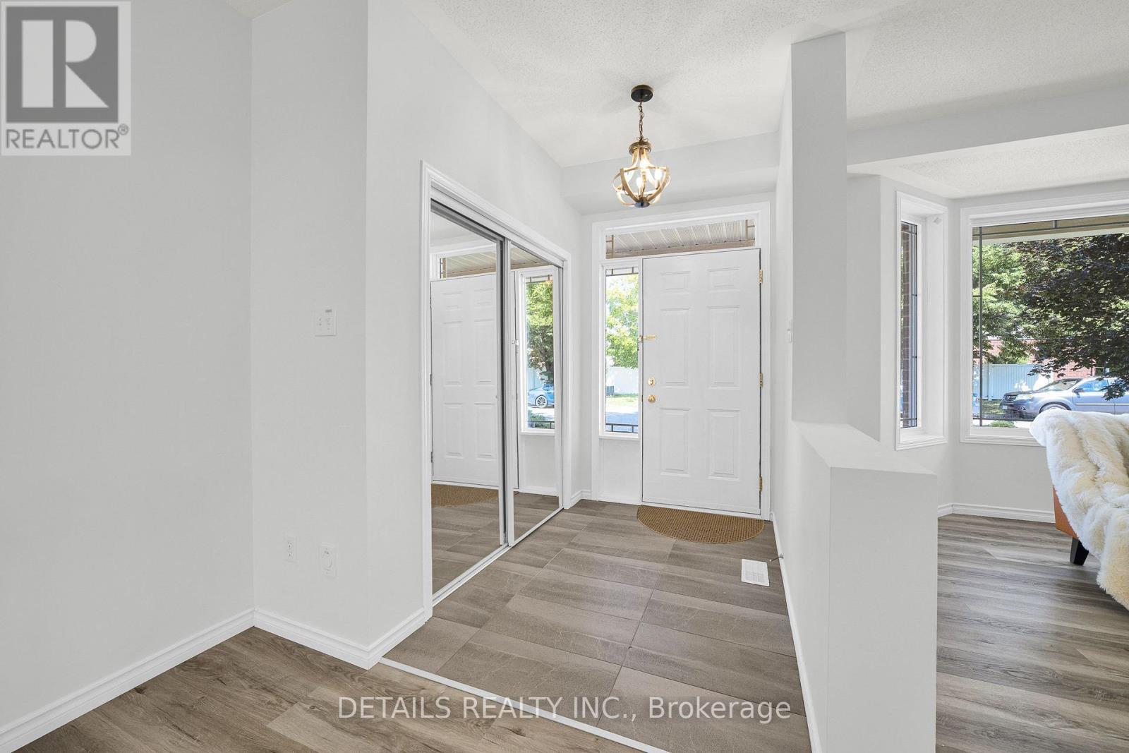 757 Schubert Circle, Ottawa, ON - Indoor Photo Showing Other Room