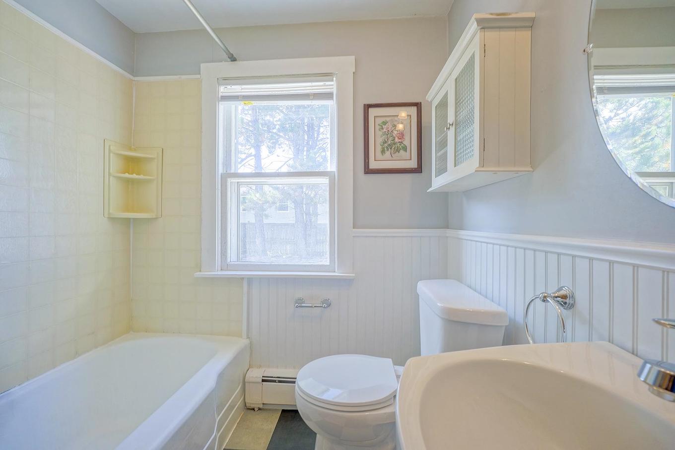 487 South Drive, Summerside, PE - Indoor Photo Showing Bathroom