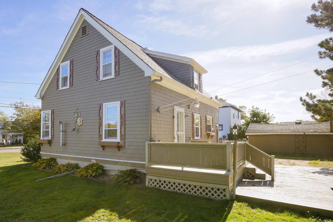 487 South Drive, Summerside, PE - Outdoor