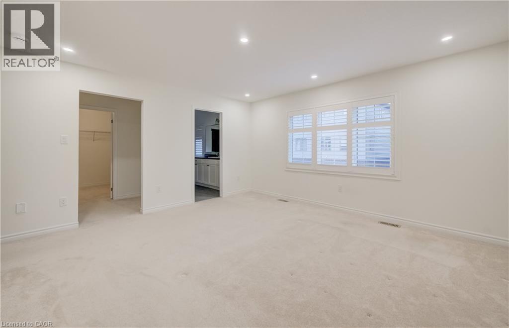 52 Pointer Street, Cambridge, ON - Indoor Photo Showing Other Room