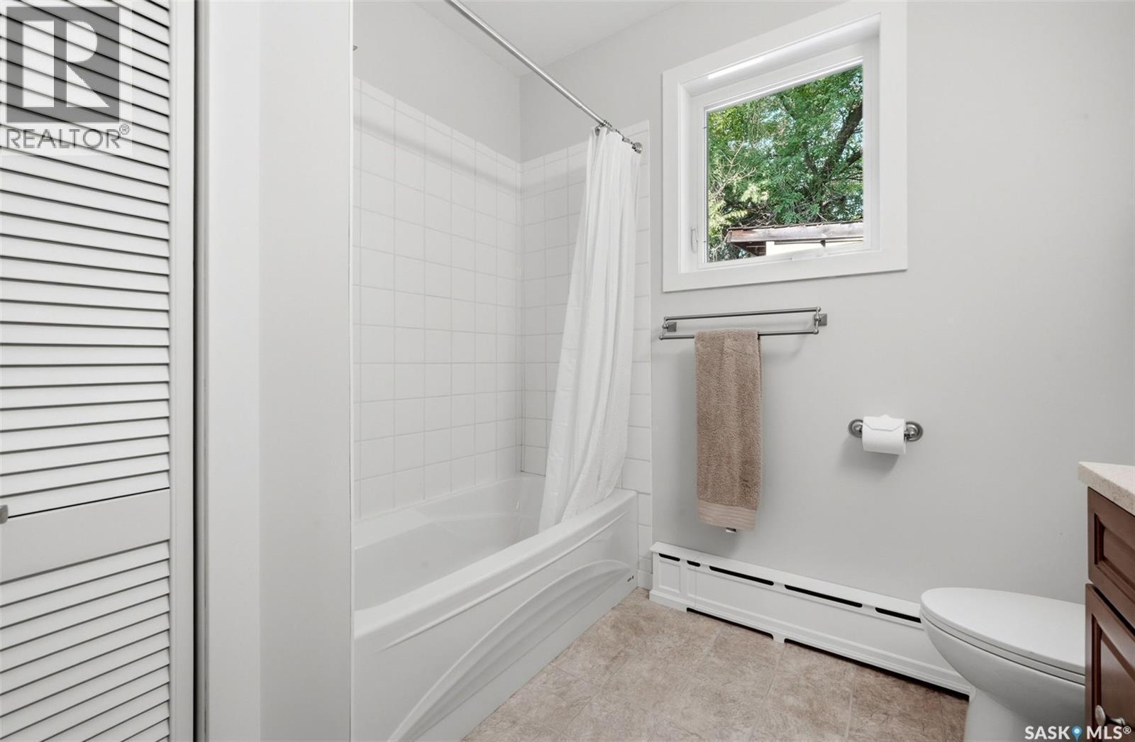 29 Ridgedale Bay, White City, SK - Indoor Photo Showing Bathroom