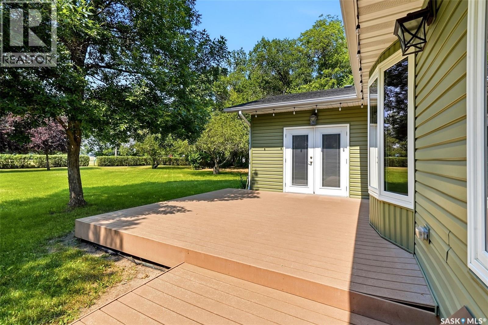 29 Ridgedale Bay, White City, SK - Outdoor