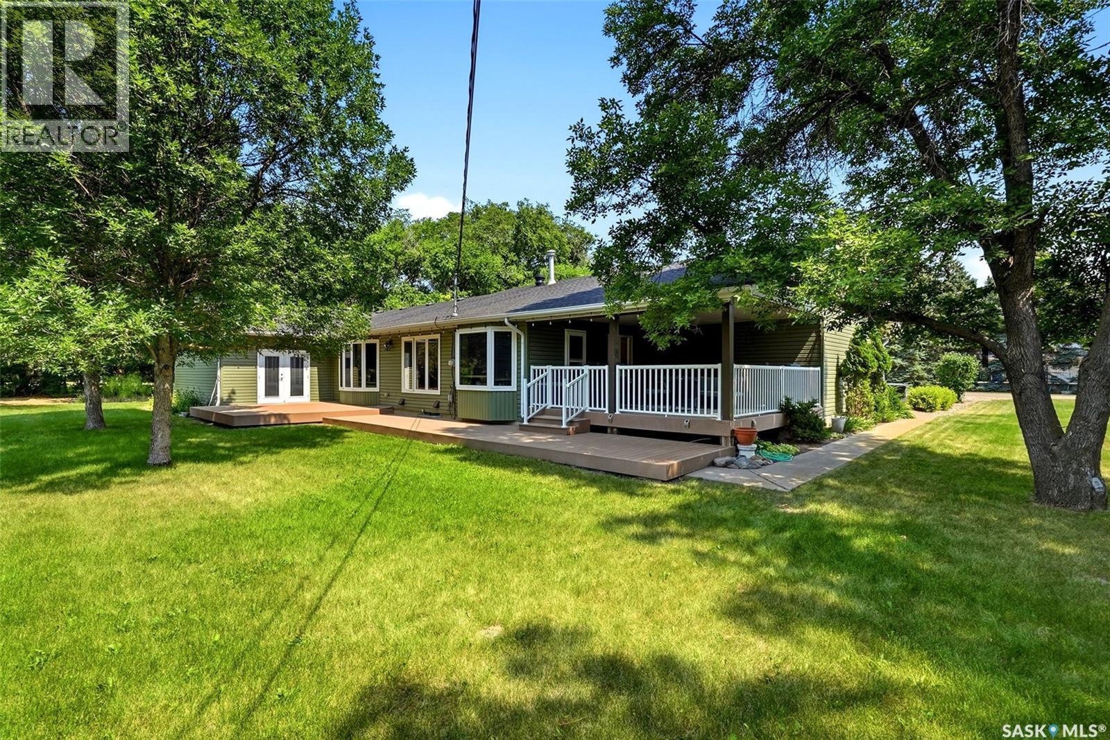 29 Ridgedale Bay, White City, SK - Outdoor With Deck Patio Veranda