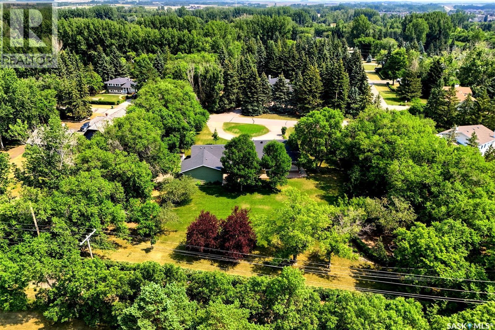 29 Ridgedale Bay, White City, SK - Outdoor