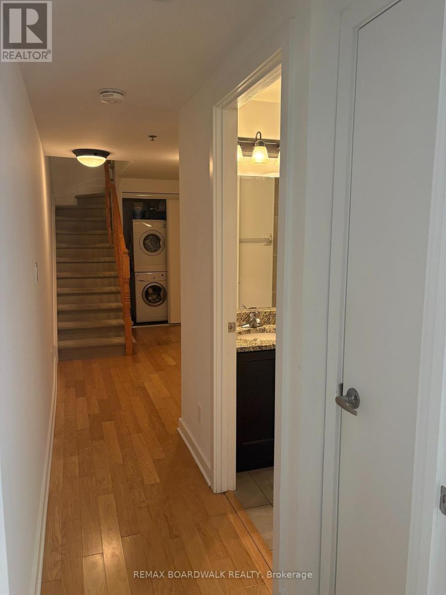 205 - 132 Daly Avenue, Ottawa, ON - Indoor Photo Showing Other Room
