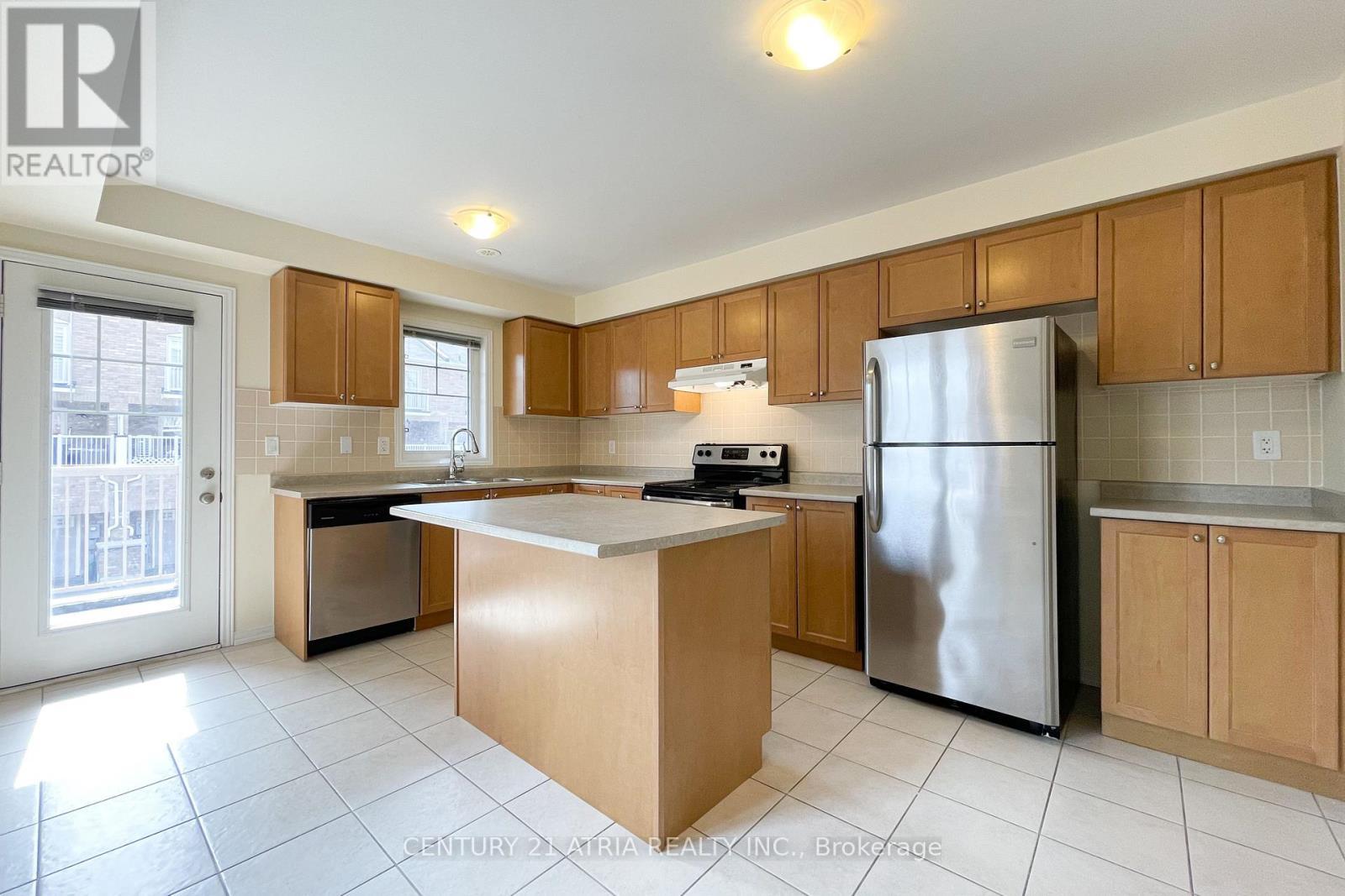 5295 Major Mackenzie Drive E, Markham, ON - Indoor Photo Showing Kitchen With Stainless Steel Kitchen