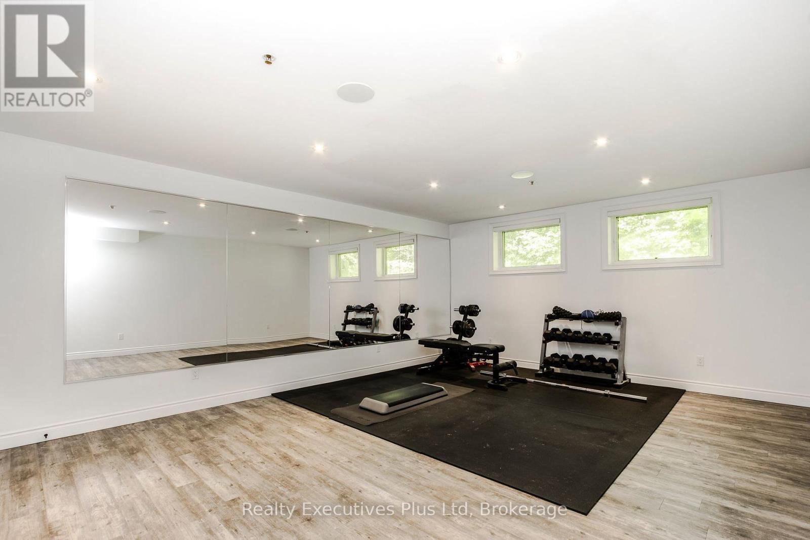 Exercise Room in Basement - 27 Kingfisher Crescent, Tiny, ON - Indoor