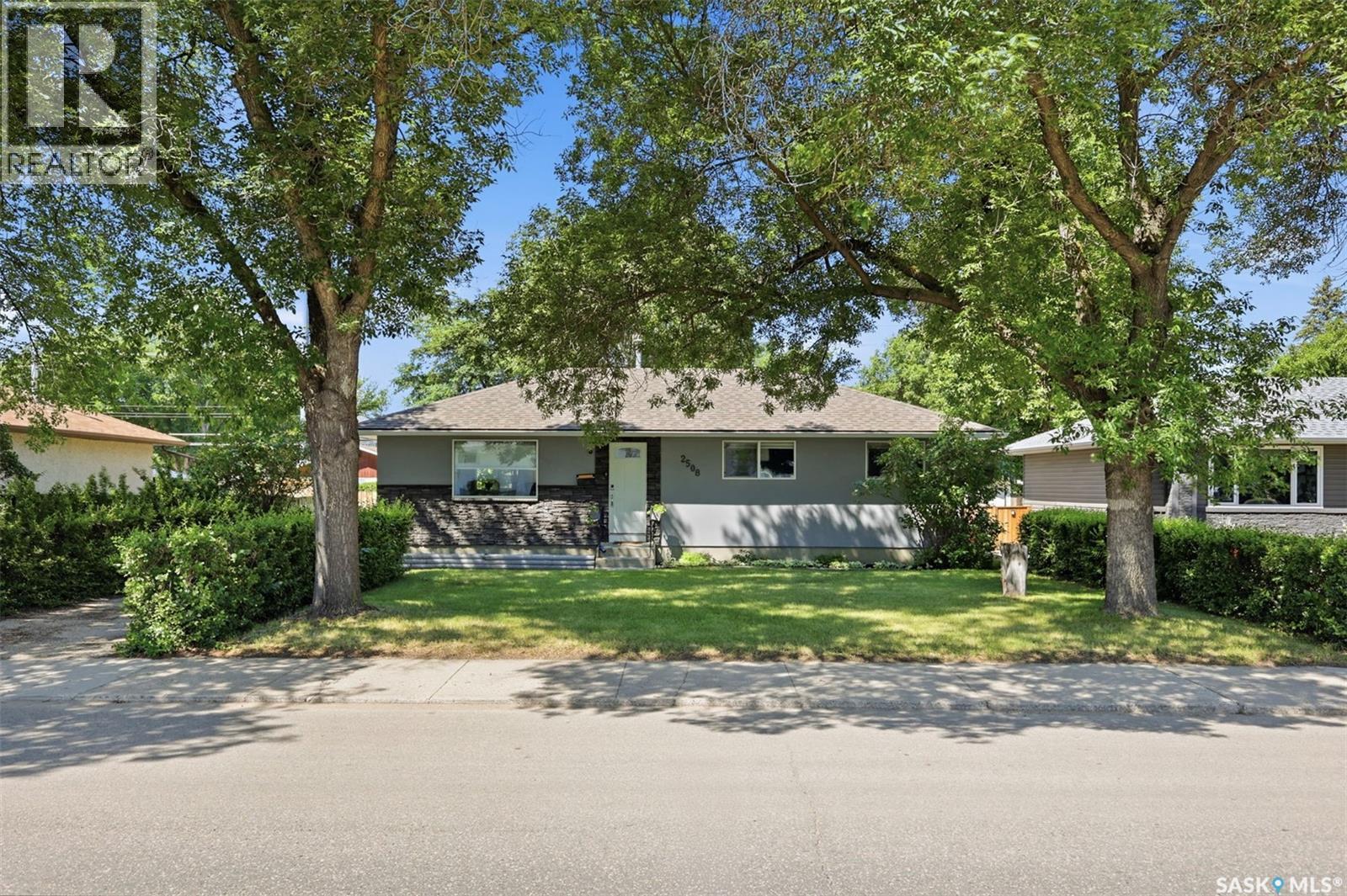 2508 Preston Avenue S, Saskatoon, SK - Outdoor