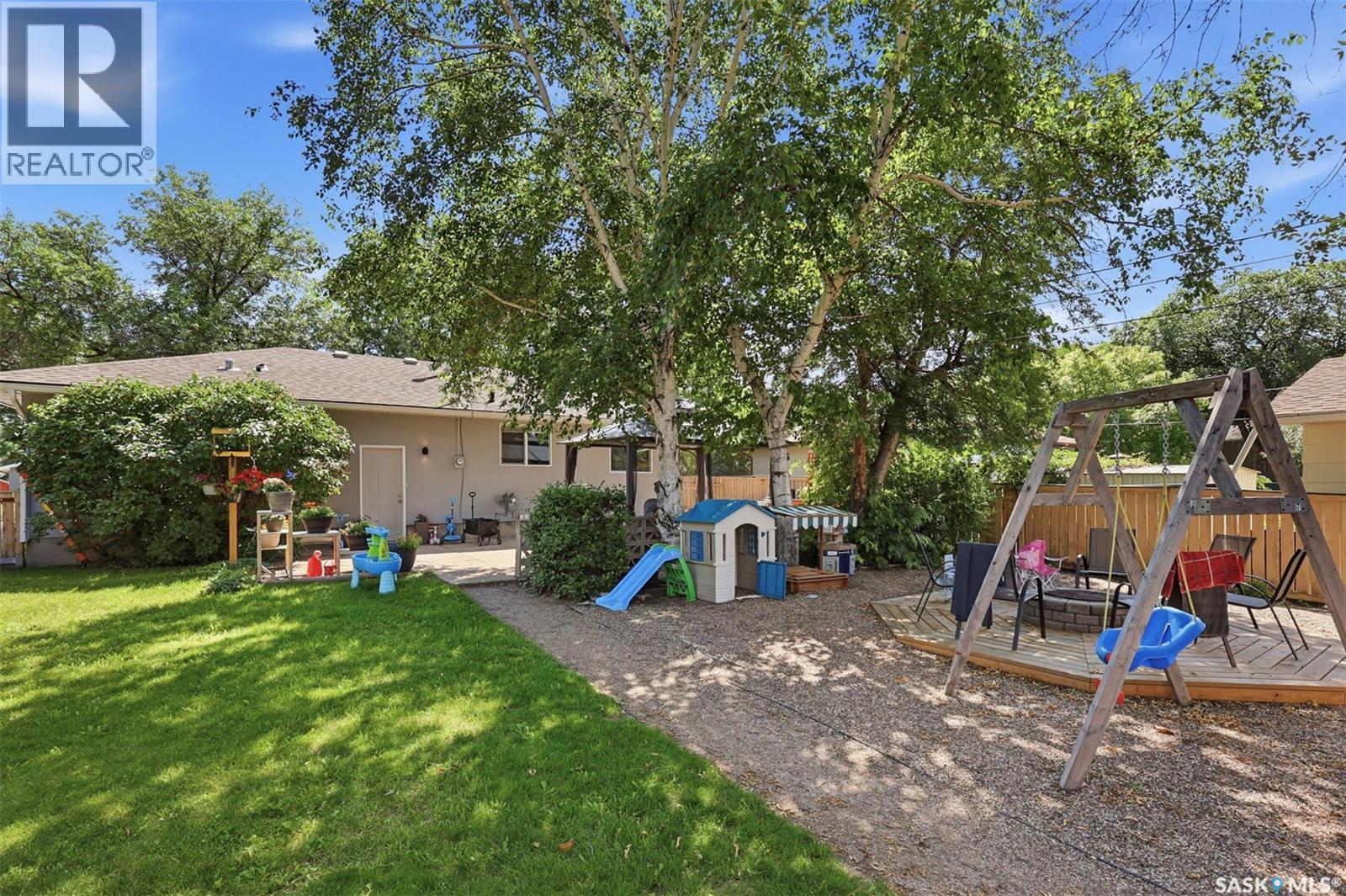 2508 Preston Avenue S, Saskatoon, SK - Outdoor With Backyard