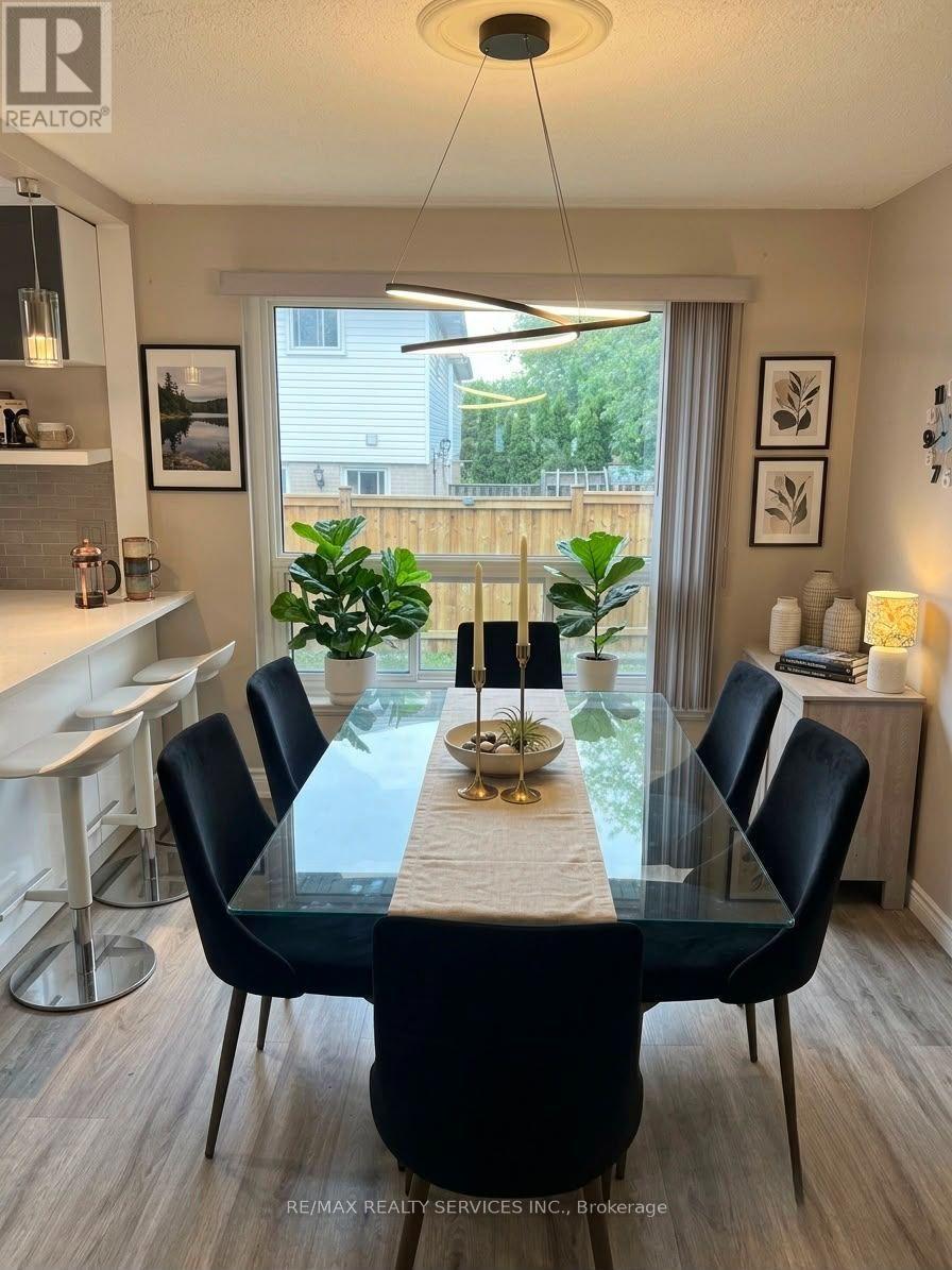 34 Watson Crescent, Brampton, ON - Indoor Photo Showing Dining Room