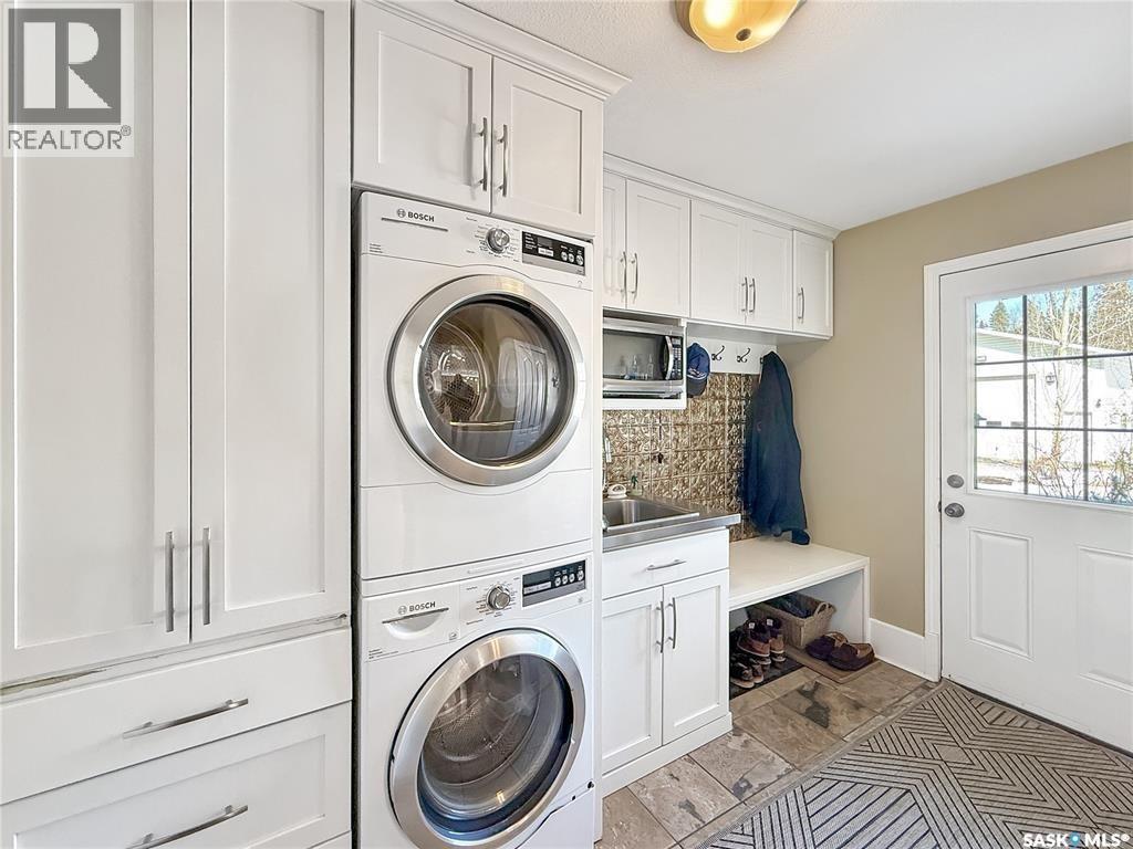 5 Poplar Place, Candle Lake, SK - Indoor Photo Showing Laundry Room