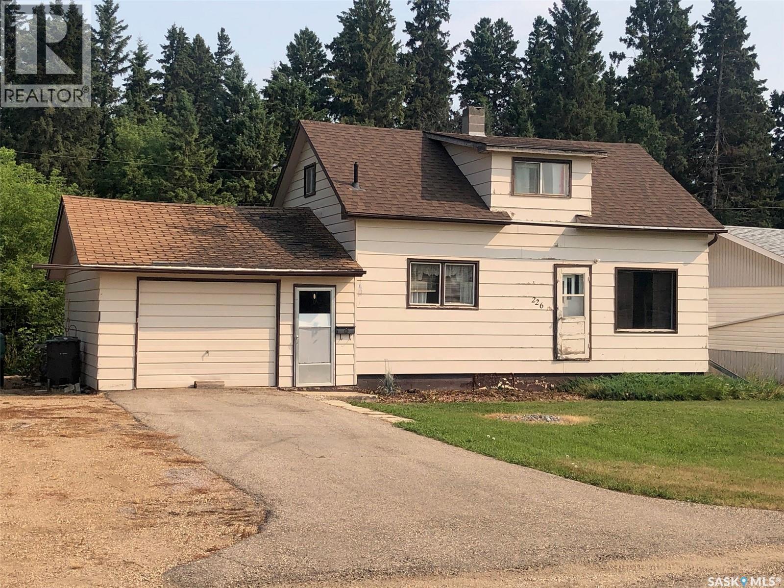 226 2Nd Avenue Se, Norquay, SK - Outdoor With Exterior