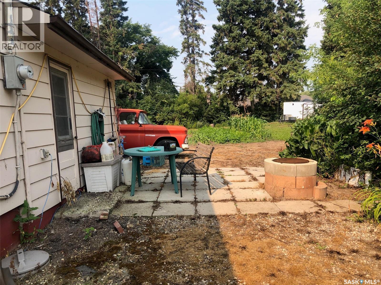 226 2Nd Avenue Se, Norquay, SK - Outdoor With Deck Patio Veranda