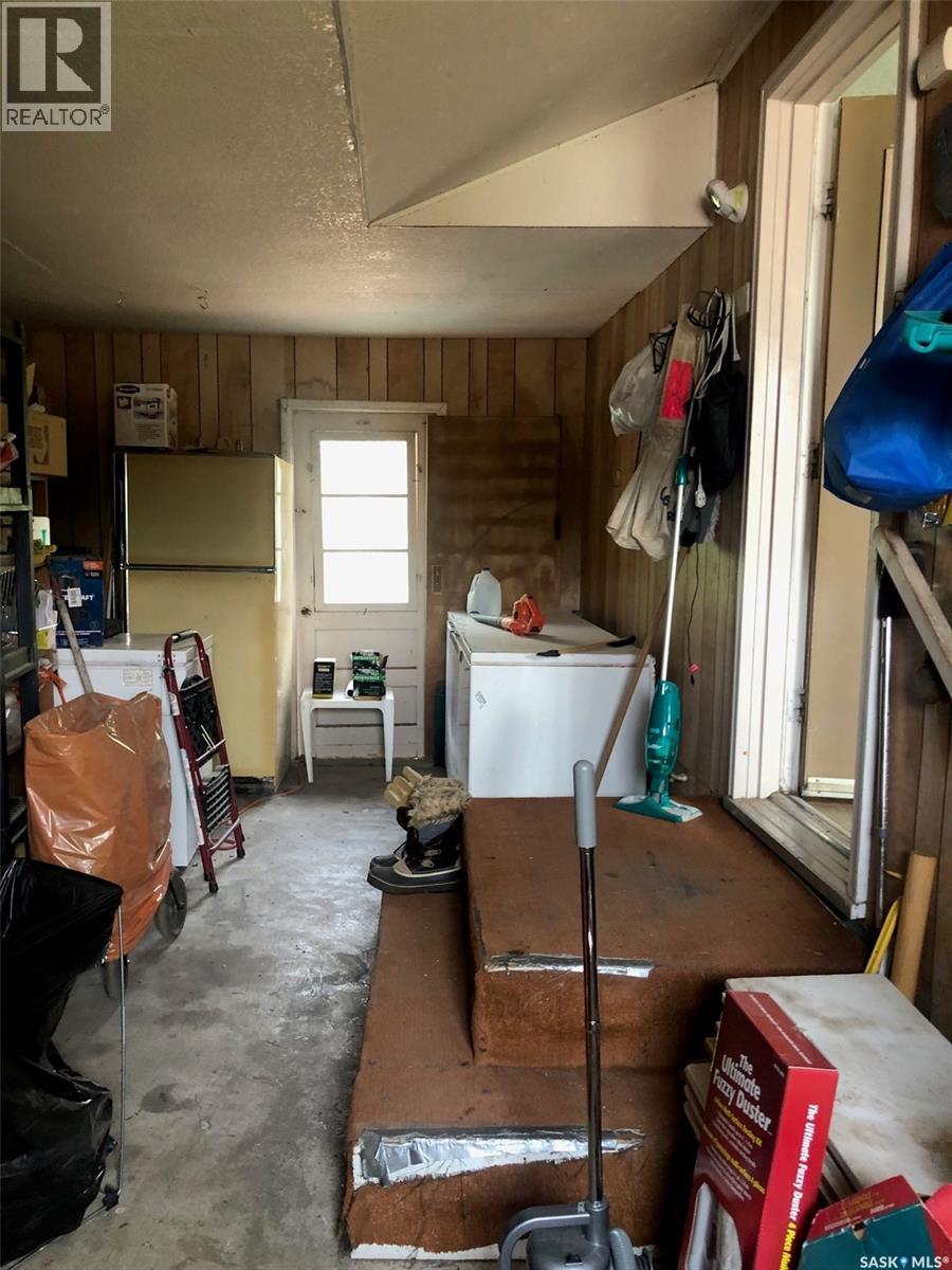 226 2Nd Avenue Se, Norquay, SK - Indoor