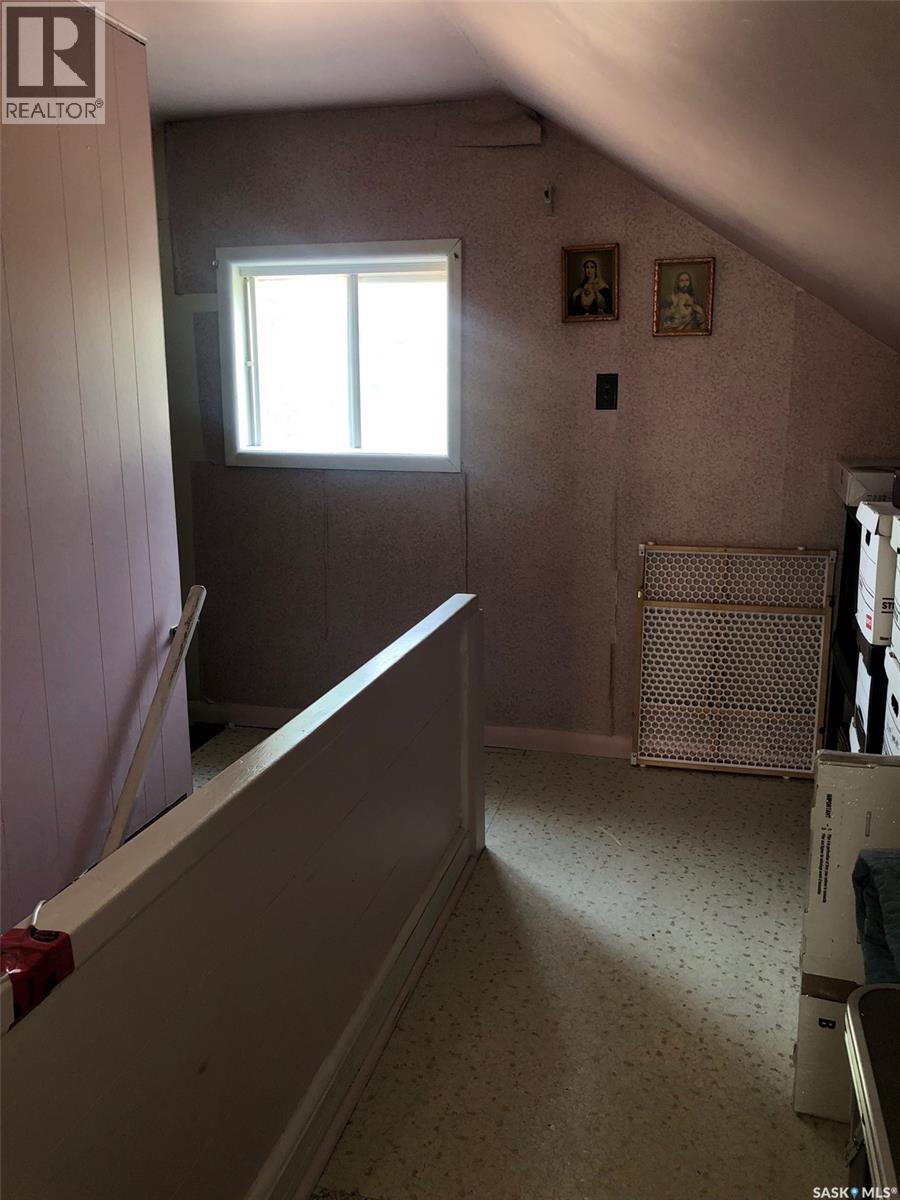 226 2Nd Avenue Se, Norquay, SK - Indoor Photo Showing Other Room