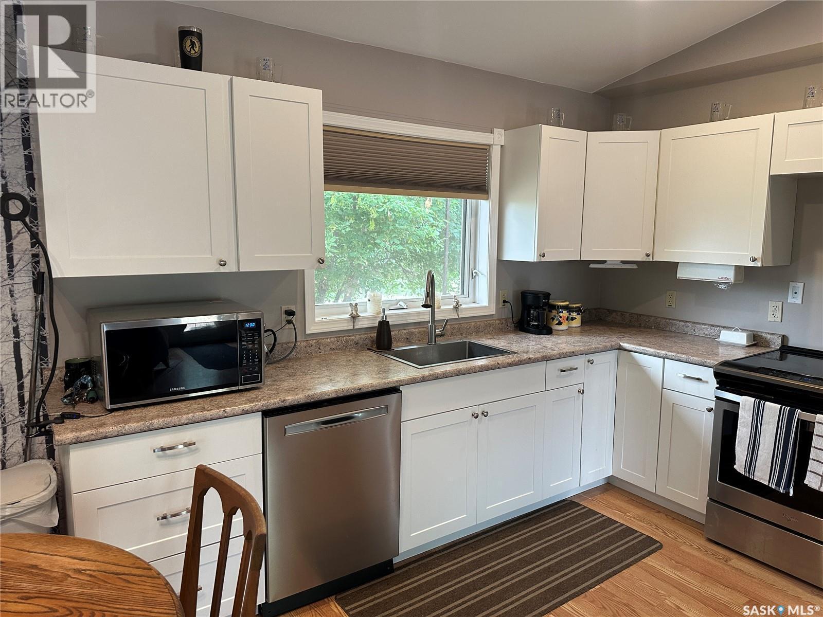 112 3Rd Avenue S, Big River, SK - Indoor Photo Showing Kitchen