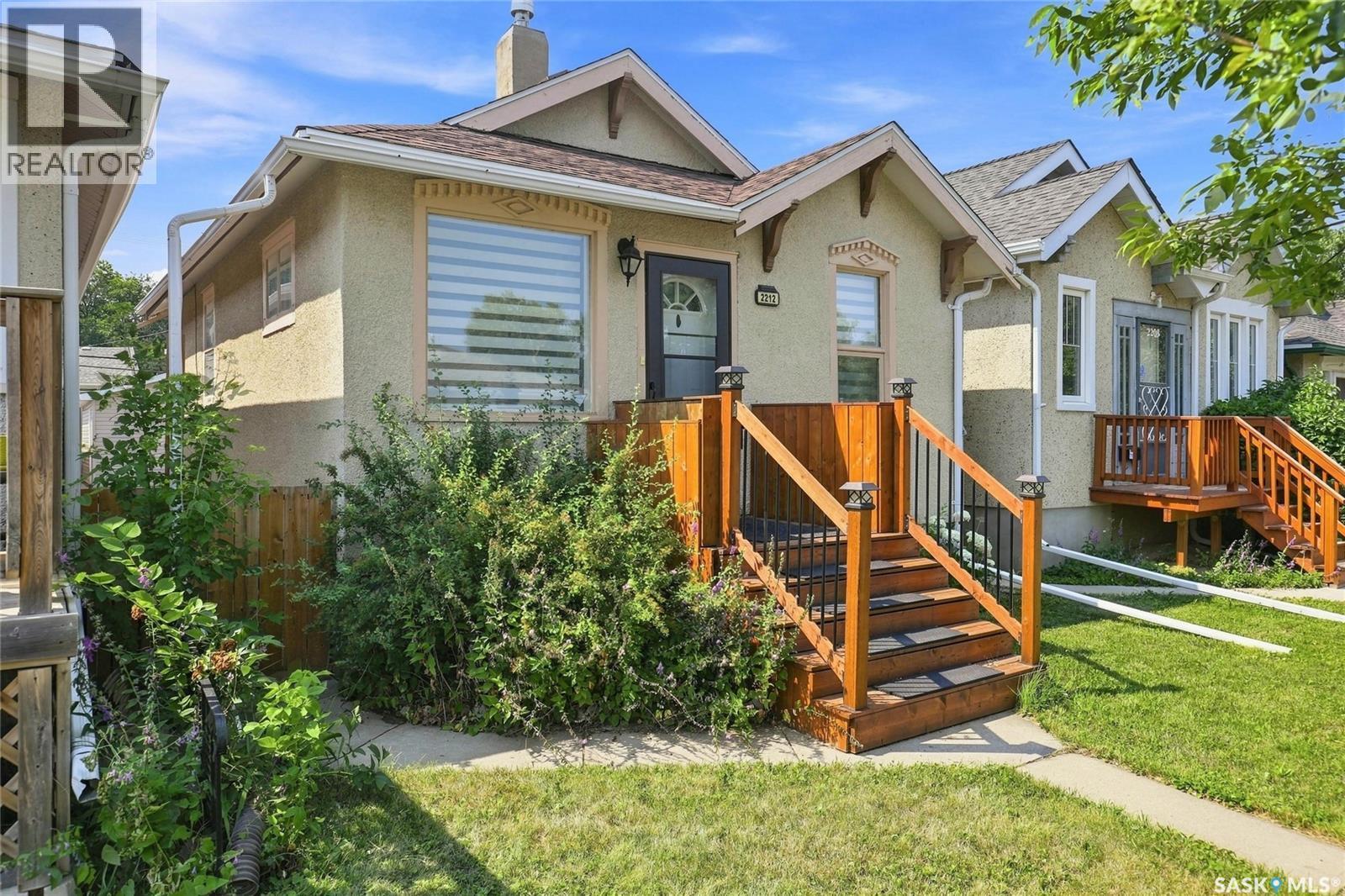 2212 Wallace Street, Regina, SK - Outdoor