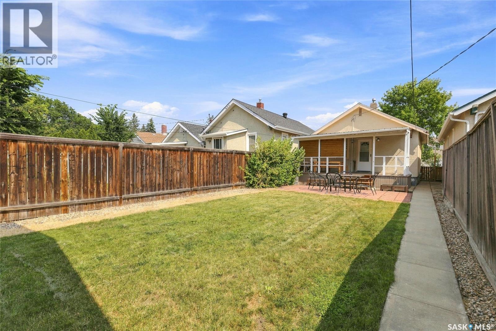 2212 Wallace Street, Regina, SK - Outdoor With Deck Patio Veranda