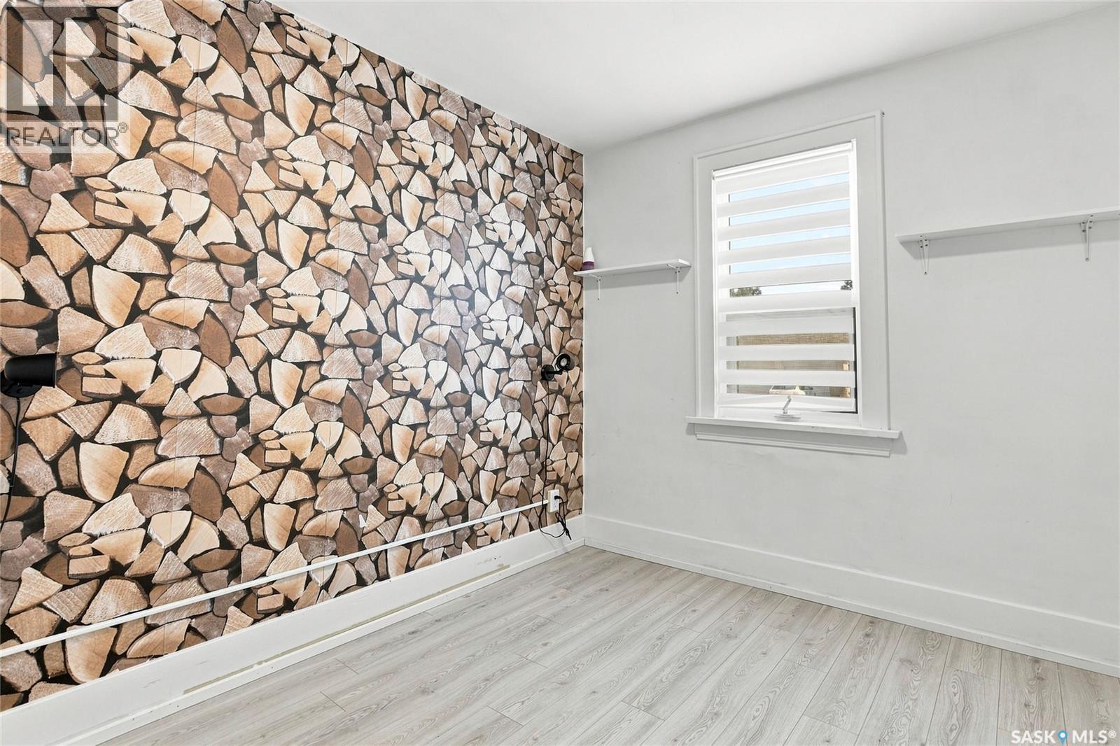 2212 Wallace Street, Regina, SK - Indoor