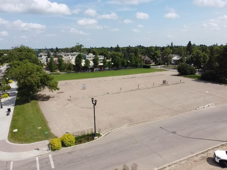 4911 55A St, Wetaskiwin, AB