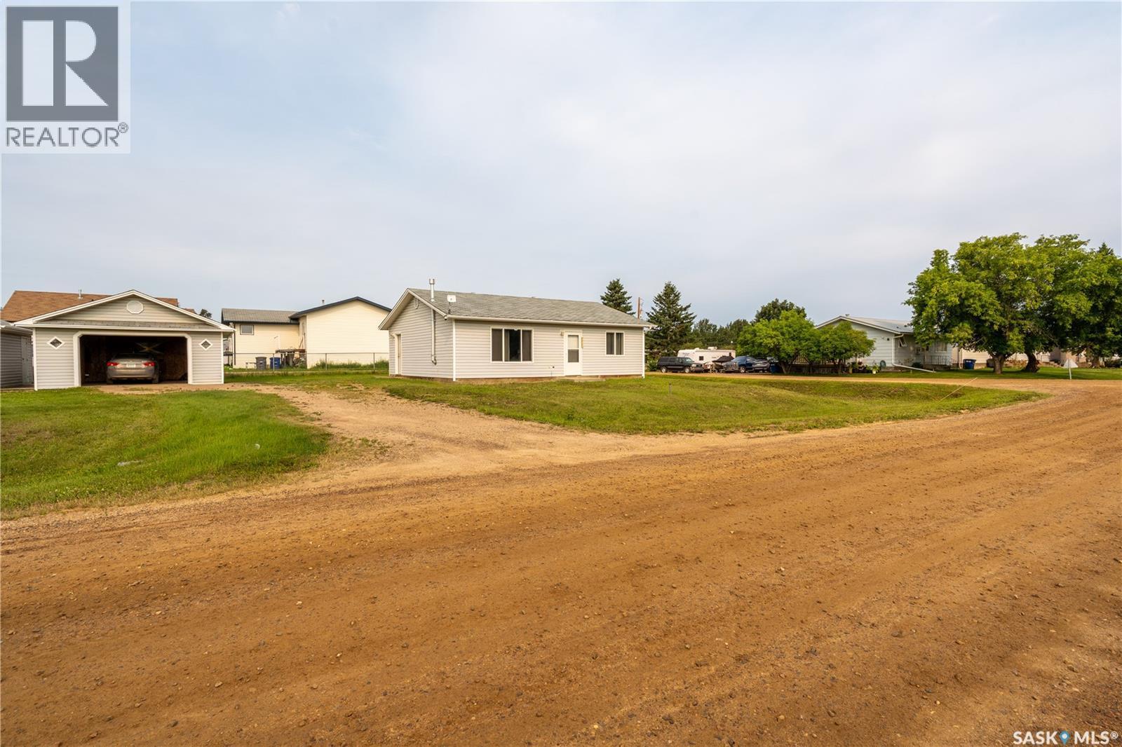 157 4Th Street W, Pierceland, SK - Outdoor