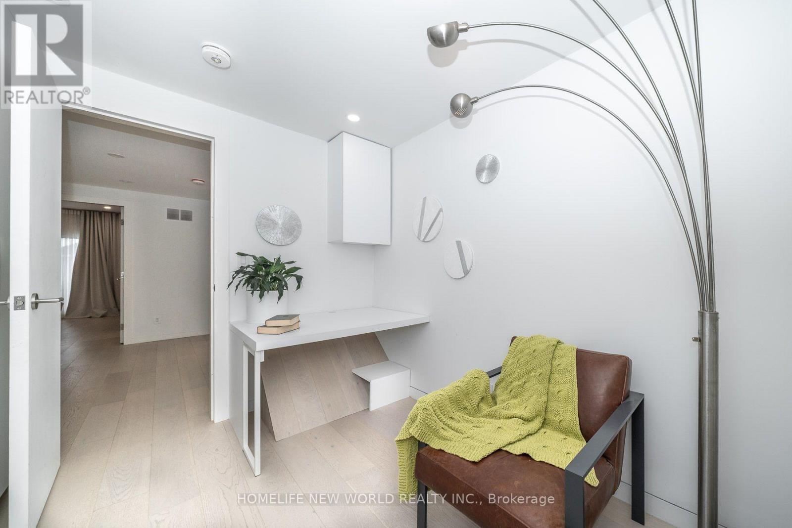 30 Carling Avenue, Toronto, ON - Indoor
